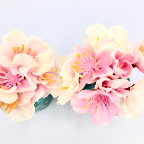 561 小さな花瓶 〈お飾り〉桜翡翠角壺(角壺・桜翠)一対 561 小さな花瓶 〈お飾り〉桜翡翠角壺(角壺・桜翠)一対