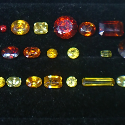 ★特選五石★計2.2kg超【クリスタルベッドファミリー☆０&チャージ浄化】❤️ ☆特選五石☆計2.2kg超【クリスタルベッドファミリー☆0&チャージ浄化