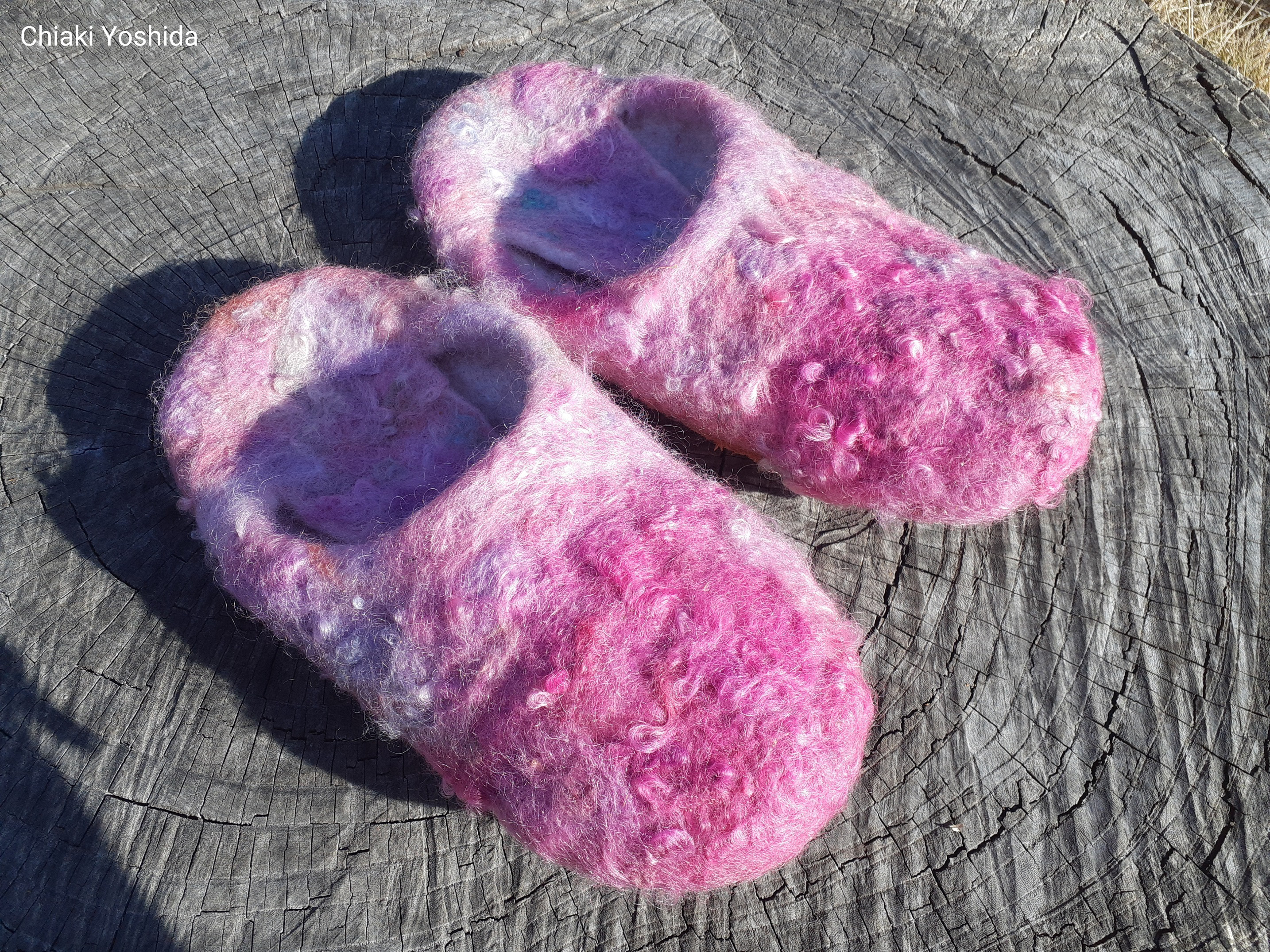 羊毛フェルトのルームシューズ　ピンク　（ウール・グラデーション・ピンク・天然素材）