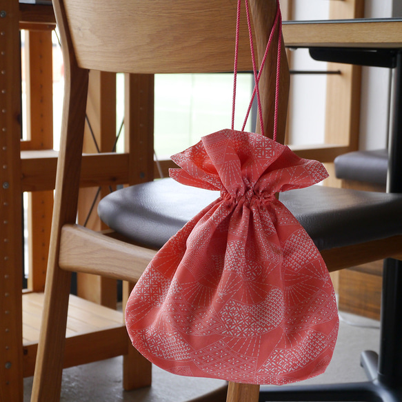 和服浴衣 抽繩袋 帶來幸福 FUGURO &lt;大&gt; 折扇 優質絲綢 第2張的照片