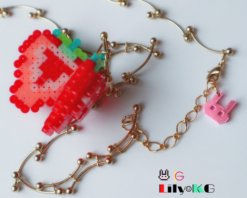 受注制作】乙女の果実ネックレス/ドット絵 ネックレス・ペンダント