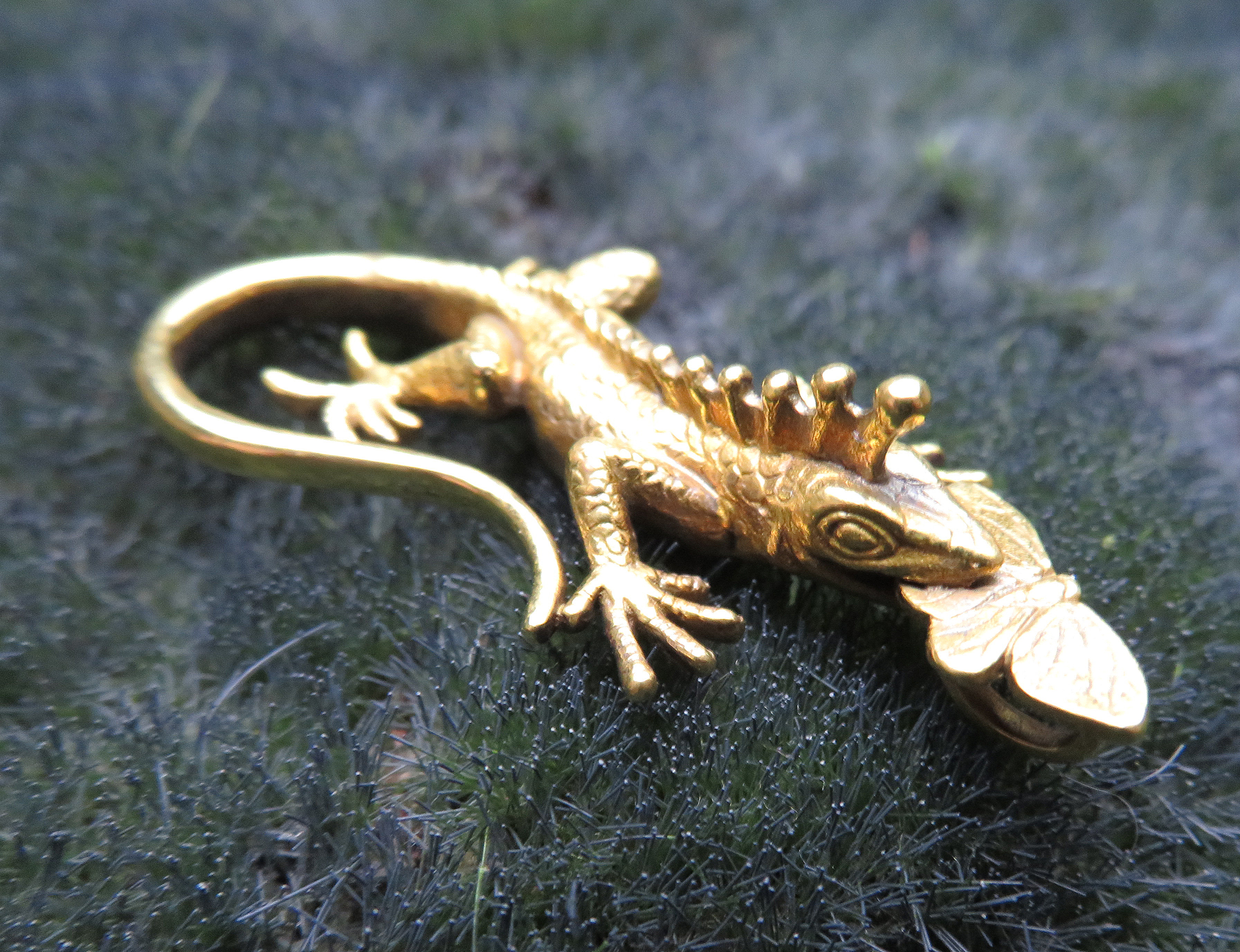 Angler Lizard(ツリビトトカゲ)　※真鍮