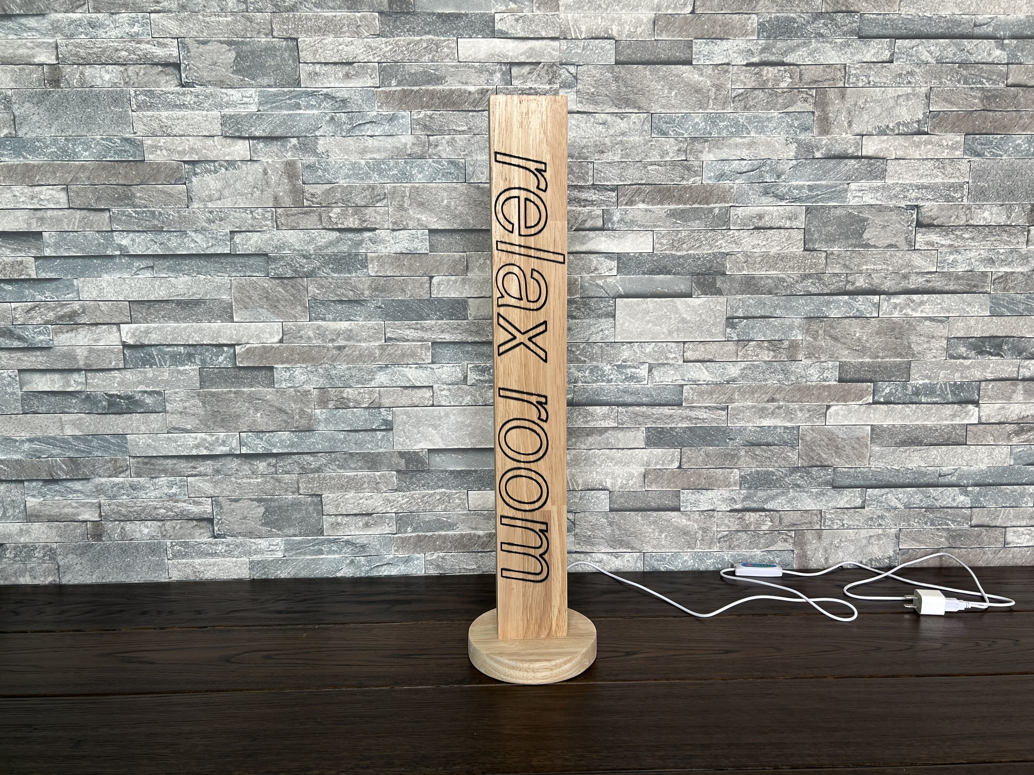 LEDフロアライト　電球色と昼白色切替可能　調光可能　間接照明ムードアップに！