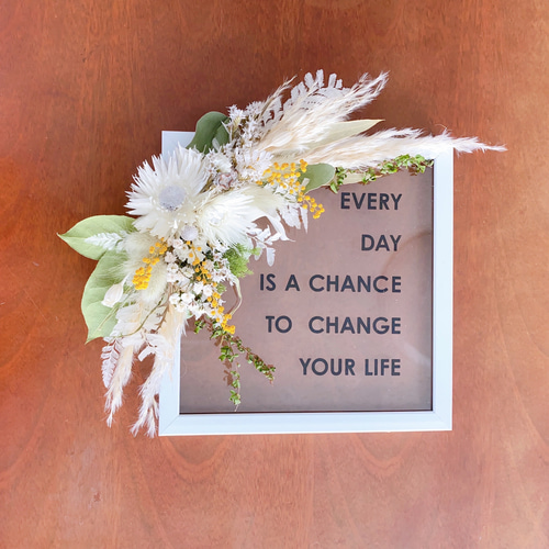 White＆green 横長スワッグ 表札 ネームプレート 店舗 看板に合わせて