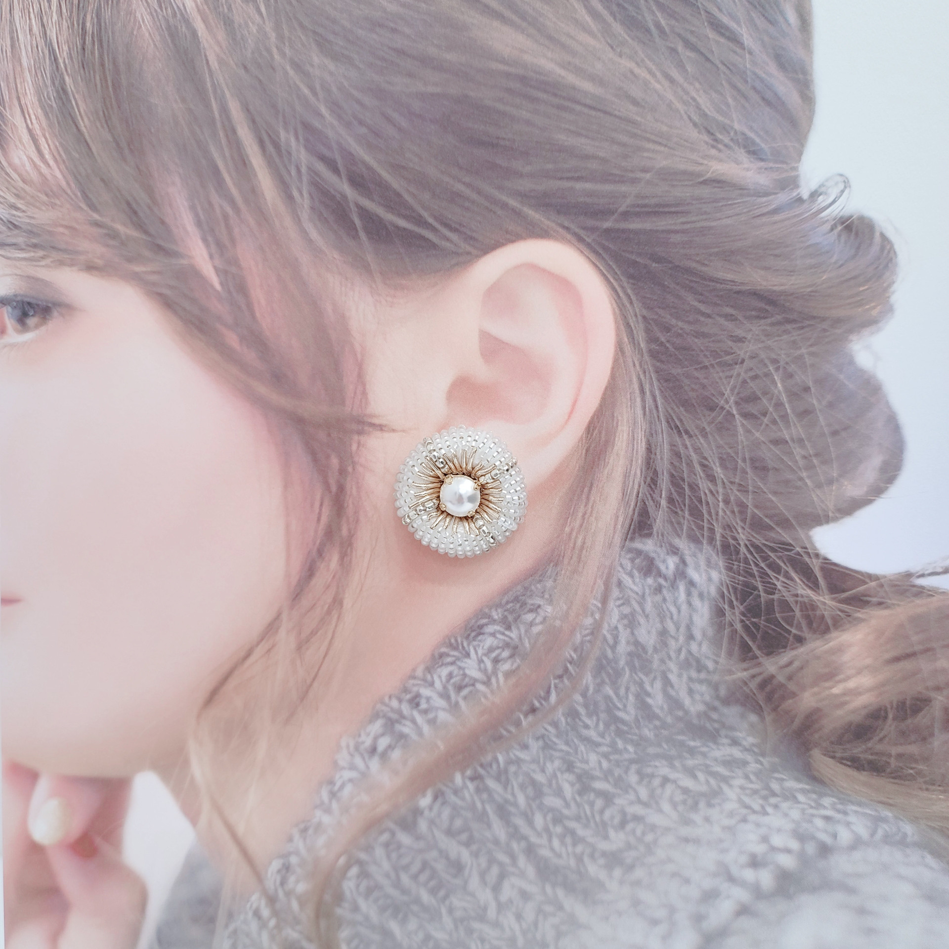【pierce/earring】クールな丸ピアス/イヤリング[つや消しホワイト][オートクチュール刺繍]