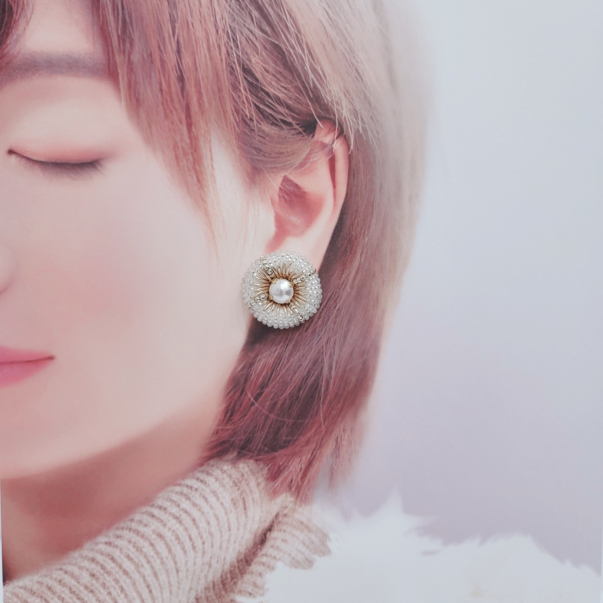 【pierce/earring】クールな丸ピアス/イヤリング[つや消しホワイト][オートクチュール刺繍]