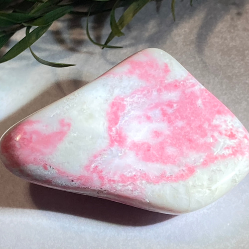 チューライト✨ ピンク 翡翠 原石 タンブル 桃簾石 その他置物 東洋