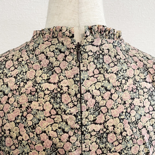 ❣️本日限定sale❣️リバティ生地使用 タックワンピース リバティ生地＊フロントタックワンピース（スージー