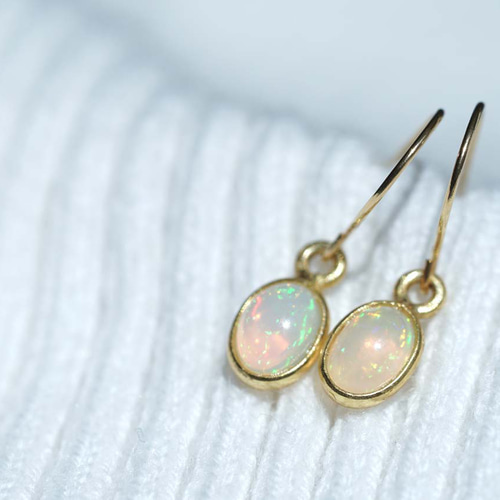 送料無料】K18オパール オーバルシェイプ フックピアス ピアス