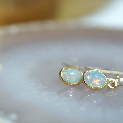 送料無料】K18オパール オーバルシェイプ フックピアス ピアス