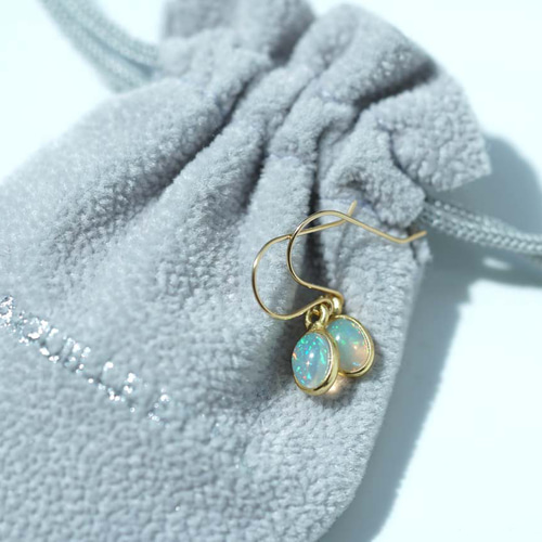 送料無料】K18オパール オーバルシェイプ フックピアス ピアス