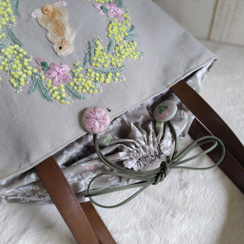 手刺繍*桜＆うさぎ＆ミモザのリース*リネン×リバティ「yoshie