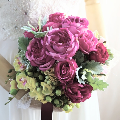 ウエディングブーケ(濃いピンクバラ)ブートニア込み 世界で1つ貴女