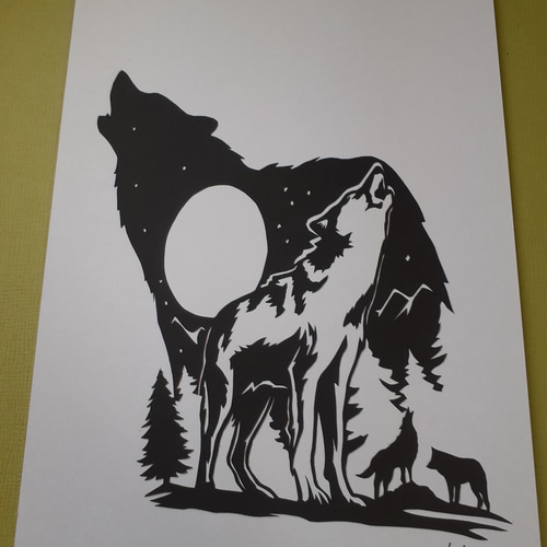 切り絵アート オオカミの遠吠え 切り絵 makochin 通販 15746866