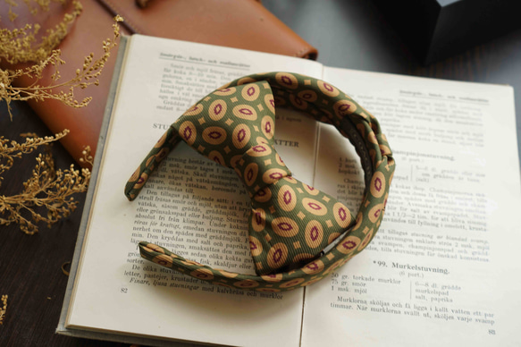 古董領帶改製手工髮箍-COACH-情人節禮物髮箍領結組-蝴蝶結款 第5張的照片