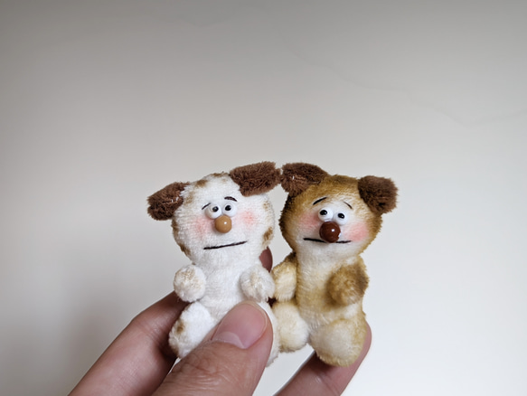 【現貨販售】狗狗狗狗 手工泰迪熊 絨毛玩偶 娃娃 原創 小抱偶 手工製 第3張的照片