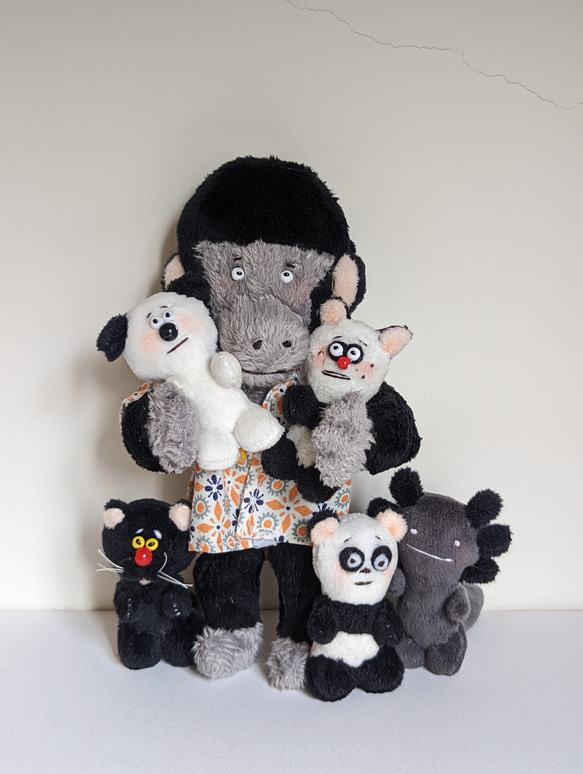 【現貨販售】兔子 手工泰迪熊 絨毛玩偶 玩偶 原創玩偶 娃娃 小抱偶 第4張的照片
