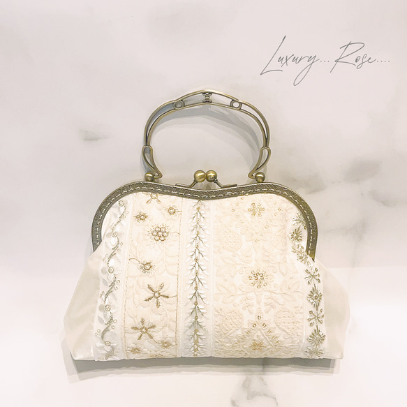 セミオーダー選べる柄！抜群の高級感♡ロココ調アンティークがま口〜ホワイト魅惑のフランス&インド刺繍レースフォーマルバッグ 7枚目の画像