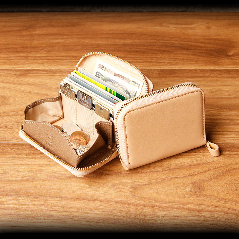 【SATTO】小さいのにお札が折れない！ラウンド型最小に挑むプレミアレザーミニ財布 スキミング防止 ミルク