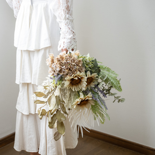 【ウェディング ブーケ】結婚式 前撮り お台場でも撮影したの~🌉 . . #ウェディングフォト