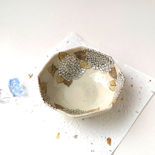 作家もの　モダン　百貨店の個展購入　内側銀彩の陶器　ボウル 作家ものモダン百貨店の個展購入内側銀彩の陶器ボウル