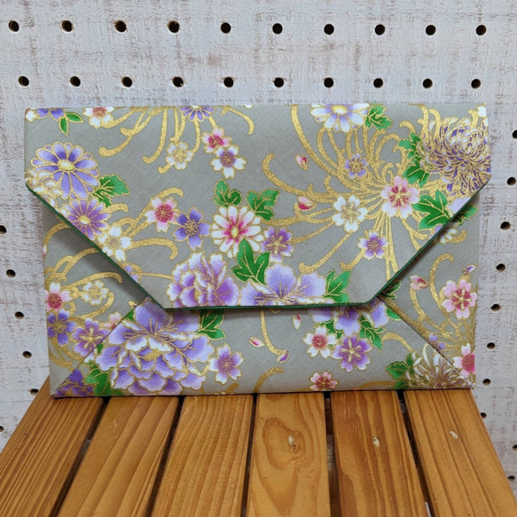 うさ／御朱印帳入れ、数寄屋袋 ハンドメイド うさぎと花柄 数寄屋袋 ご朱印帳入れ 御朱印帳