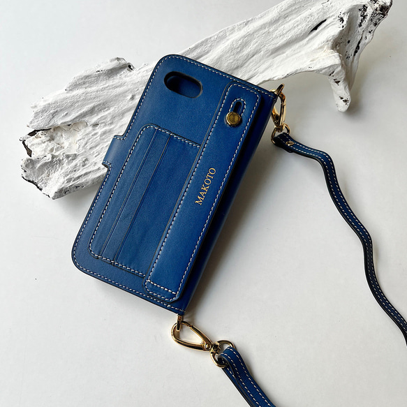 手帳型スマホケース　本革　名入れ可　カード収納　ハンドベルト付き　ショルダー付き　　iphoneケース　レザー 1枚目の画像