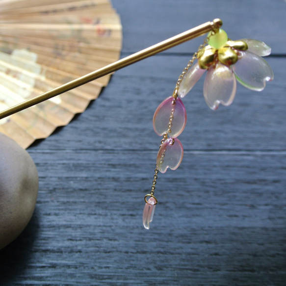 【モフイパビリオン】桜。落ちた簪 - 新しい簪として使用可能（全7色） 3枚目の画像