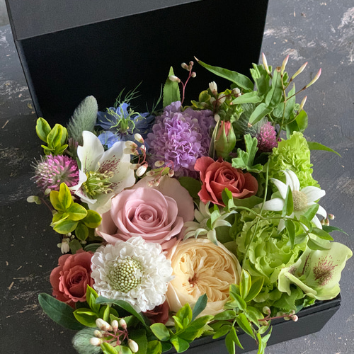 ハンドメイド ✳︎ アレンジメント ✳︎ 造花 ✳︎アートフラワー✳︎22＆28＆33 アートフラワーの通販 | iichi 日々の暮らしを心地よくする