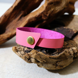 FENDI ピンクレザーブレスレット FENDI（フェンディ） セレリア レザー ブレスレット ピンク＜USED