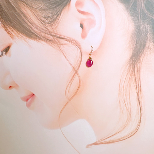 14kgf　宝石質ルビー　ひと粒雫チャーム(ドロップ) 14kgf宝石質ルビーひと粒雫チャーム(ドロップ)