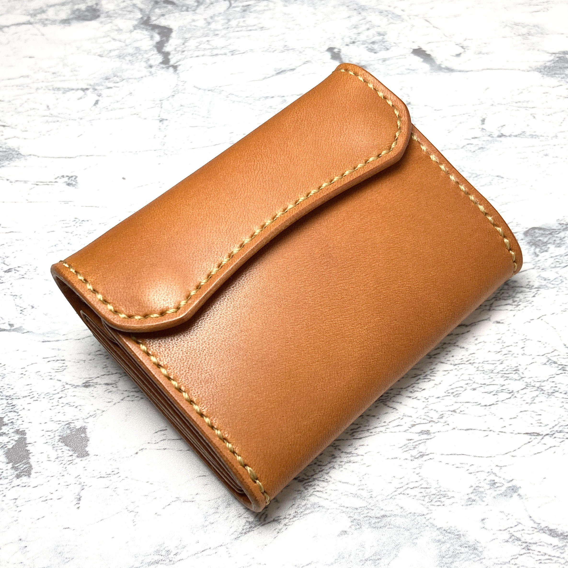世界の 二つ折り財布　栃木サドルレザー　レザークラフトハンドメイド(キャメル)　③ 小物