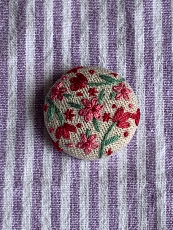 刺繍ヘアゴム/ブローチ　花いっぱい　赤 2枚目の画像