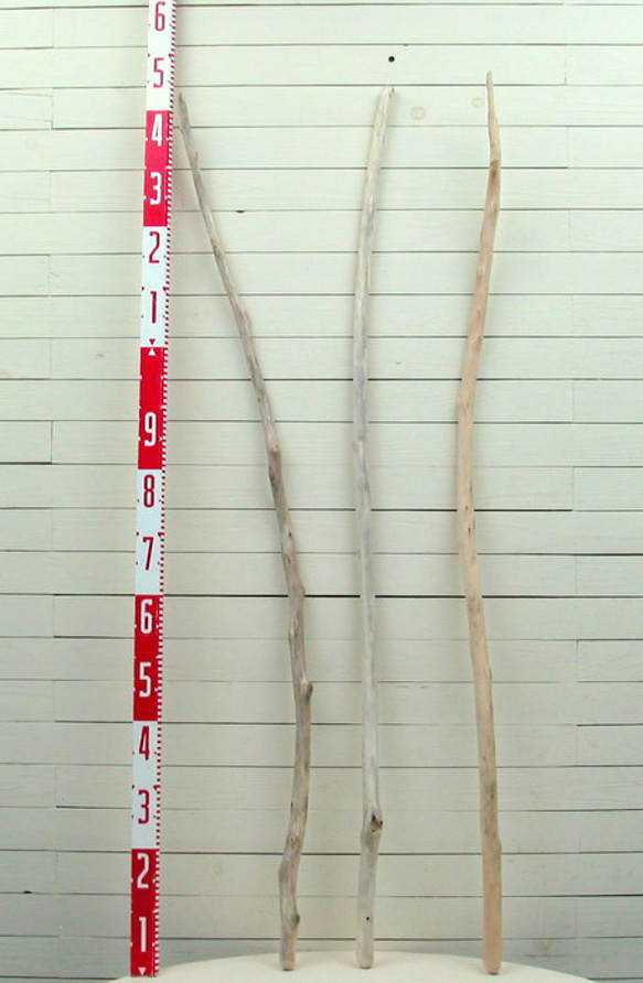 「送料無料」流木棒１ｍ以上の３本セット c511 DIY園芸インテリア店舗ディスプレイや撮影用に使える流木棒素材 2枚目の画像