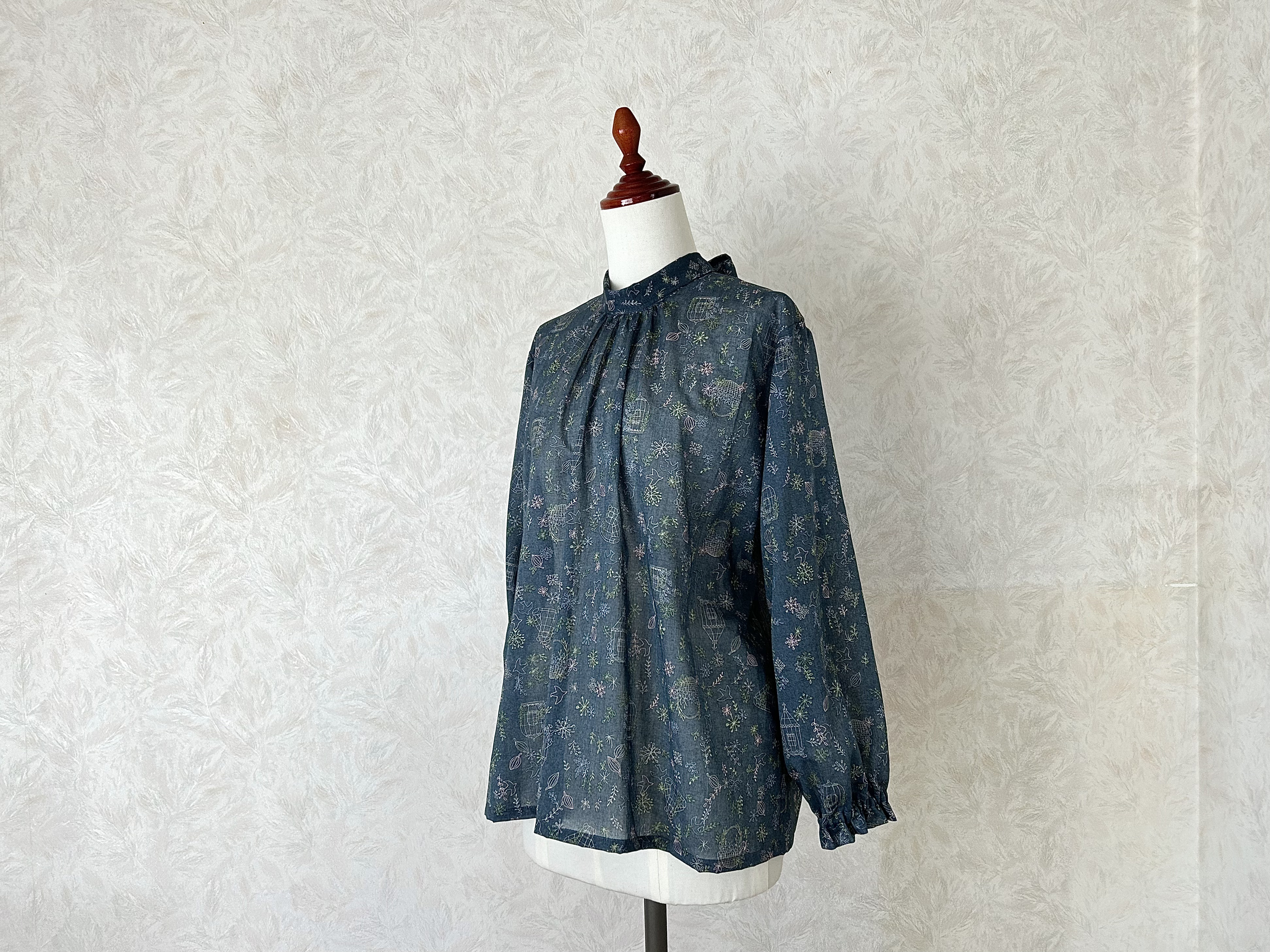 コットンシフォン・バックリボンのブラウス✴︎スモーキーネイビー