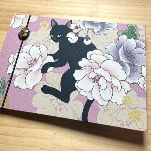 御朱印ホルダー】（大）見開き60枚 バンド付 切り絵御朱印収納