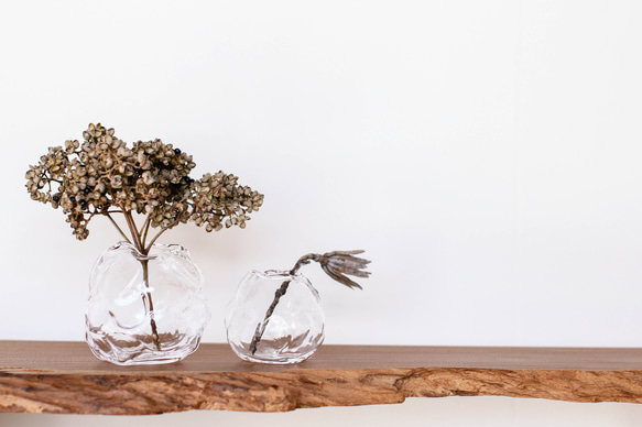 [ River ] ガラス一輪挿し２個セット②　手作りガラス花瓶　透明クリアハンドメイド花器　川の水面　ミニ　夏　涼しげ 3枚目の画像