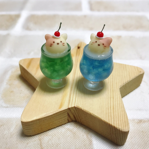 ネコさんのクリームソーダ その他置物 めがぱんだ 通販 15752858