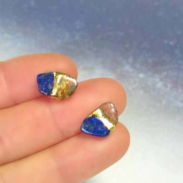 星空のひかり＊Lapis lazuli×Rutile quartz×Citrine＊金継ぎピアス／S〜M size 4枚目の画像