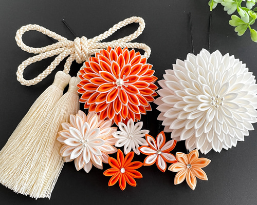 成人式髪飾り 《 正絹 × つまみ細工髪飾り 》上品なオレンジ 和装用