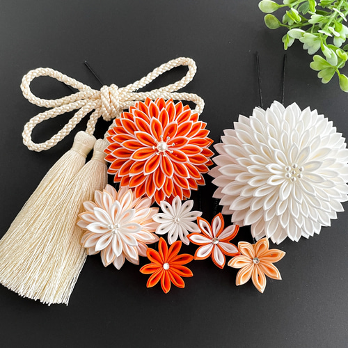 成人式髪飾り 《 正絹 × つまみ細工髪飾り 》上品なオレンジ 和装用