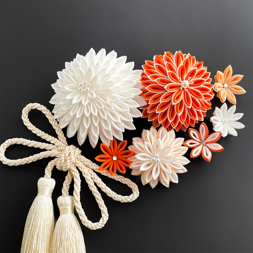 成人式髪飾り 《 正絹 × つまみ細工髪飾り 》上品なオレンジ