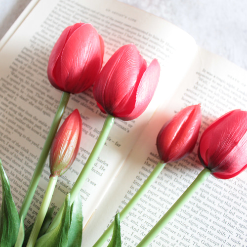 リアル造花5本ブーケ】春のチューリップ5本ブーケ【ダークレッド