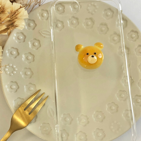 くま パン の スマホケース【iPhone 全機種対応】クマ 熊 フェイクパン フェイクフード ミニチュアフード 2枚目の画像