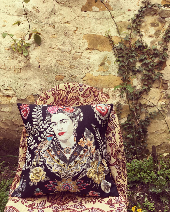 Frida Kahlo クッションカバー black made in France フランス製 2枚目の画像