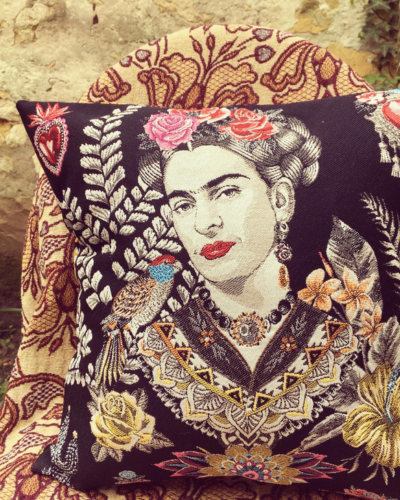Frida Kahlo クッションカバー black made in France フランス製 1枚目の画像