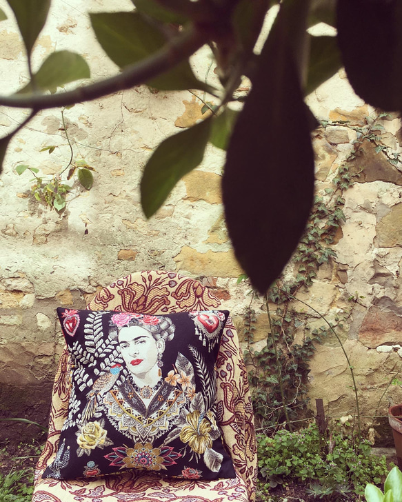 Frida Kahlo クッションカバー black made in France フランス製 6枚目の画像