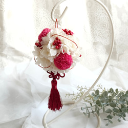 お花のぼんぼり　特別感　ハレの日フラワーギフト　お洒落　個性的なプレゼント　　気持ちが伝わるプレゼント　和モダン 3枚目の画像