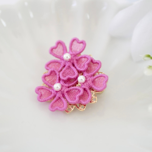 高評価レビュー 芝桜ブローチ (受注生産/オーガンジー刺繍/春/花/フラワー アクセサリー