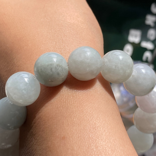 ミャンマー本翡翠 藍水ブレスレット 大玉 13mm玉 内周16.5mm